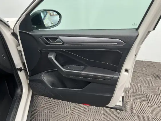 VOLKSWAGEN T-ROC - voiture d'occasion - Photo 19