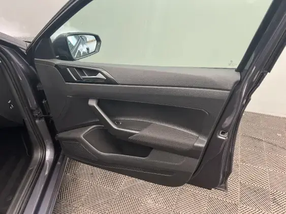 VOLKSWAGEN POLO VI - voiture d'occasion - Photo 20