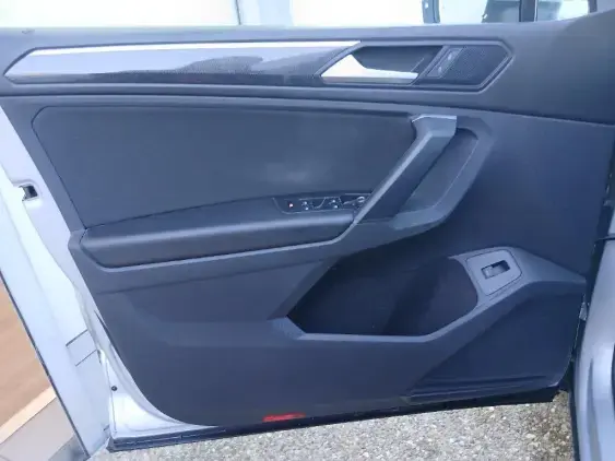 VOLKSWAGEN TIGUAN II - voiture d'occasion - Photo 19