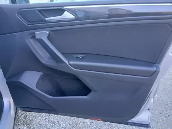 VOLKSWAGEN TIGUAN II - voiture d'occasion - Photo 20