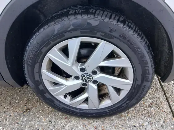 VOLKSWAGEN TIGUAN II - voiture d'occasion - Photo 24