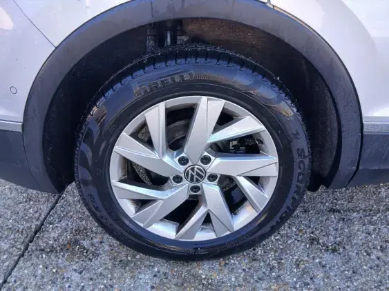 VOLKSWAGEN TIGUAN II - voiture d'occasion - Photo 25