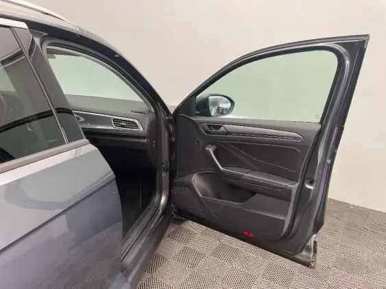 VOLKSWAGEN T-ROC - voiture d'occasion - Photo 19