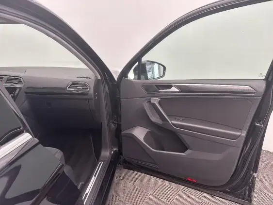 VOLKSWAGEN TIGUAN II - voiture d'occasion - Photo 19