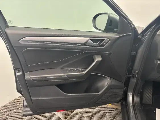 VOLKSWAGEN T-ROC - voiture d'occasion - Photo 19