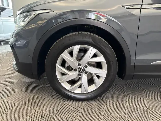 VOLKSWAGEN TIGUAN II - voiture d'occasion - Photo 22