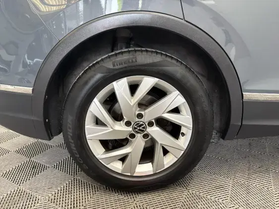 VOLKSWAGEN TIGUAN II - voiture d'occasion - Photo 24