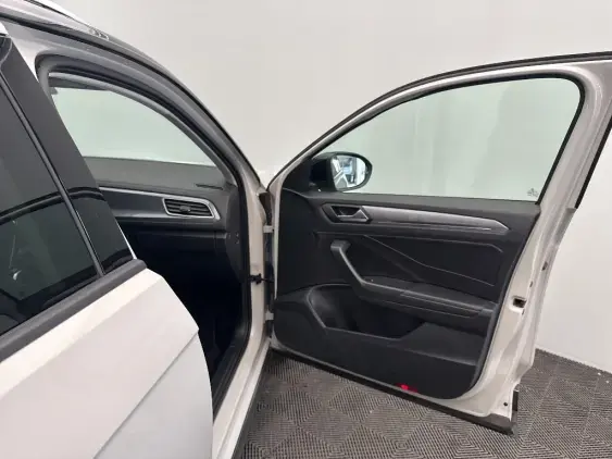 VOLKSWAGEN T-ROC - voiture d'occasion - Photo 20