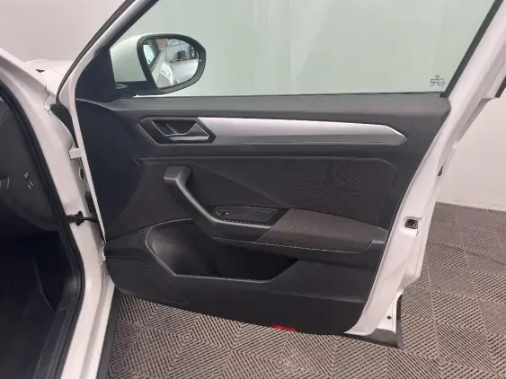 VOLKSWAGEN T-ROC - voiture d'occasion - Photo 20