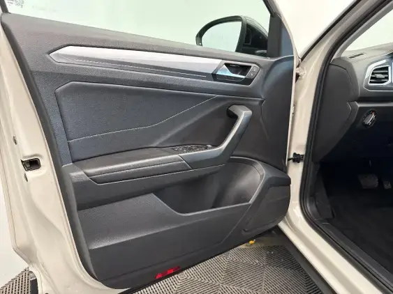 VOLKSWAGEN T-ROC - voiture d'occasion - Photo 19