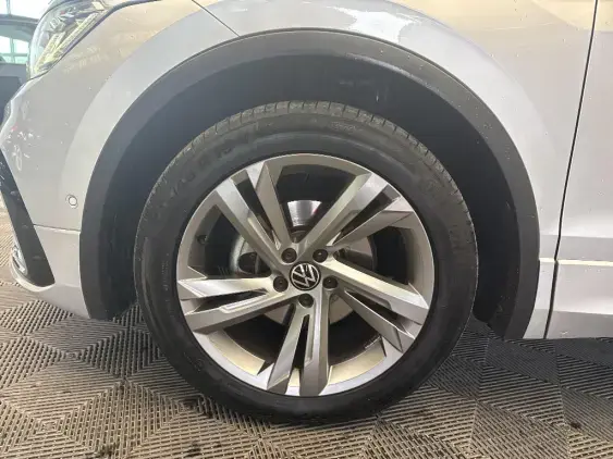 VOLKSWAGEN TIGUAN II - voiture d'occasion - Photo 23