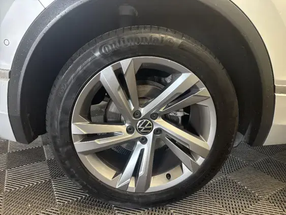 VOLKSWAGEN TIGUAN II - voiture d'occasion - Photo 25
