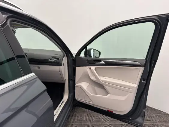 VOLKSWAGEN TIGUAN II - voiture d'occasion - Photo 20
