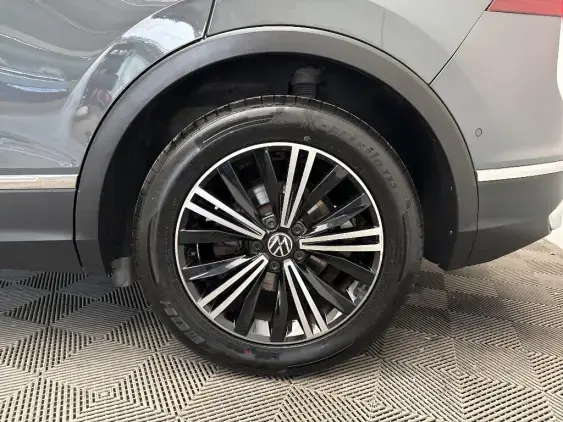 VOLKSWAGEN TIGUAN II - voiture d'occasion - Photo 24