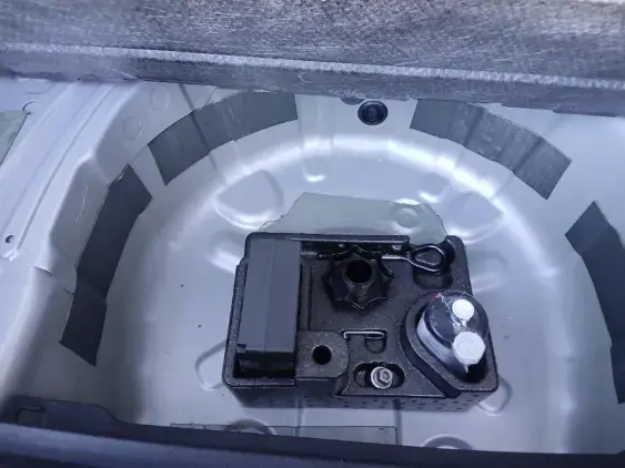 VOLKSWAGEN POLO VI - voiture d'occasion - Photo 16