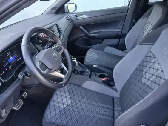 VOLKSWAGEN POLO VI - voiture d'occasion - Photo 17