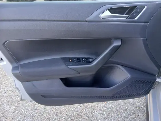 VOLKSWAGEN POLO VI - voiture d'occasion - Photo 18