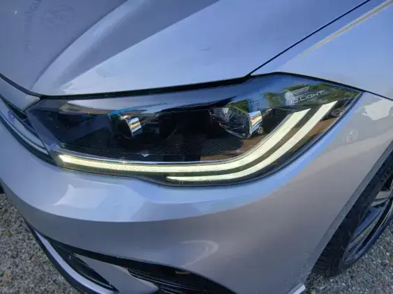 VOLKSWAGEN POLO VI - voiture d'occasion - Photo 21