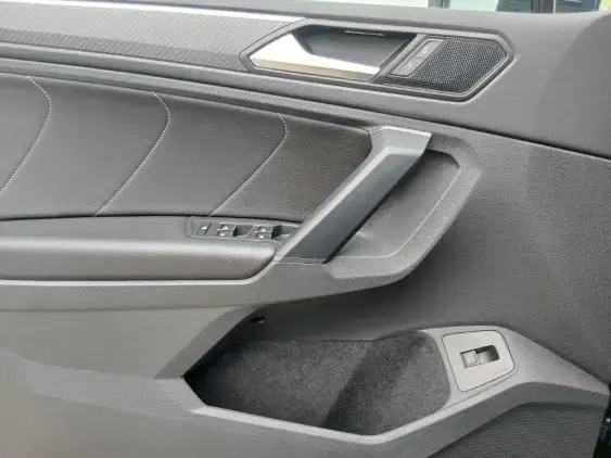 VOLKSWAGEN TIGUAN II - voiture d'occasion - Photo 19