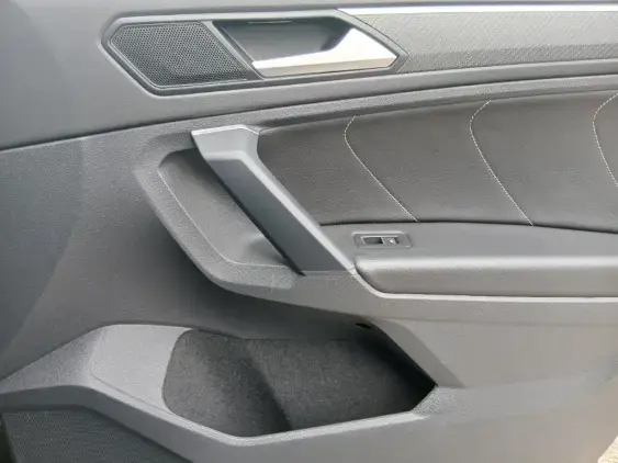 VOLKSWAGEN TIGUAN II - voiture d'occasion - Photo 20