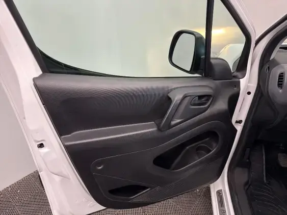 CITROEN BERLINGO III - voiture d'occasion - Photo 19