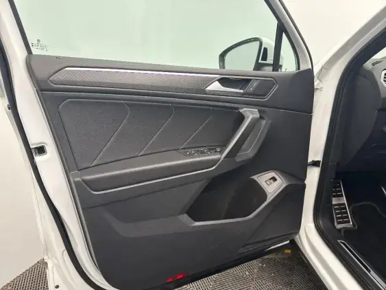 VOLKSWAGEN TIGUAN II - voiture d'occasion - Photo 19