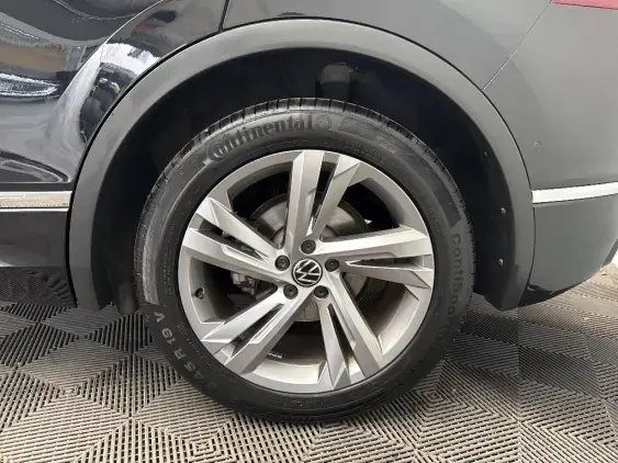 VOLKSWAGEN TIGUAN II - voiture d'occasion - Photo 23