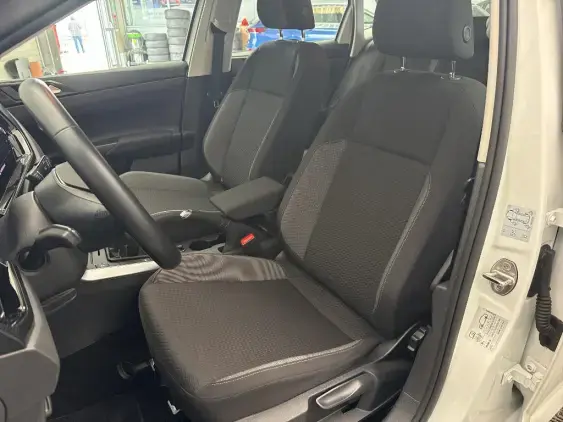 VOLKSWAGEN POLO VI - voiture d'occasion - Photo 18