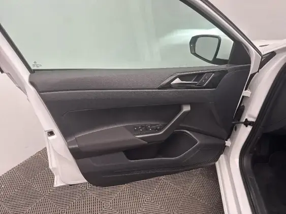 VOLKSWAGEN POLO VI - voiture d'occasion - Photo 19