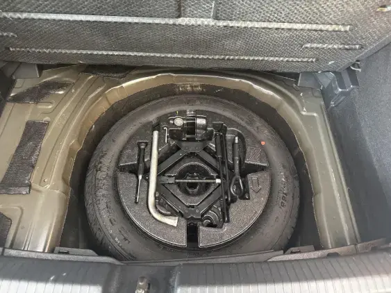 VOLKSWAGEN POLO VI - voiture d'occasion - Photo 17