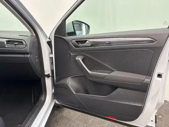 VOLKSWAGEN T-ROC - voiture d'occasion - Photo 20