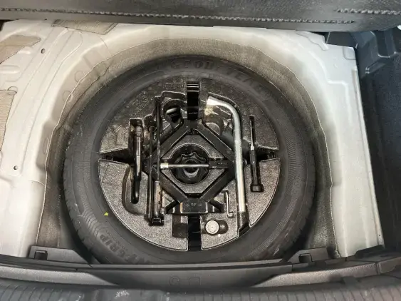 VOLKSWAGEN POLO VI - voiture d'occasion - Photo 17