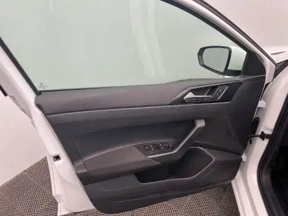 VOLKSWAGEN POLO VI - voiture d'occasion - Photo 19