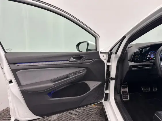 VOLKSWAGEN GOLF VIII - voiture d'occasion - Photo 19