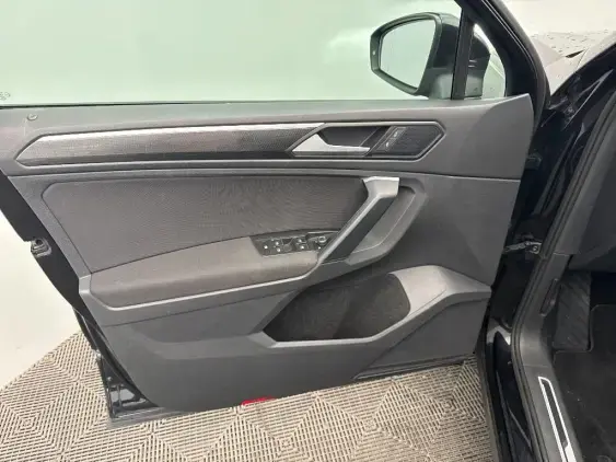VOLKSWAGEN TIGUAN II - voiture d'occasion - Photo 19