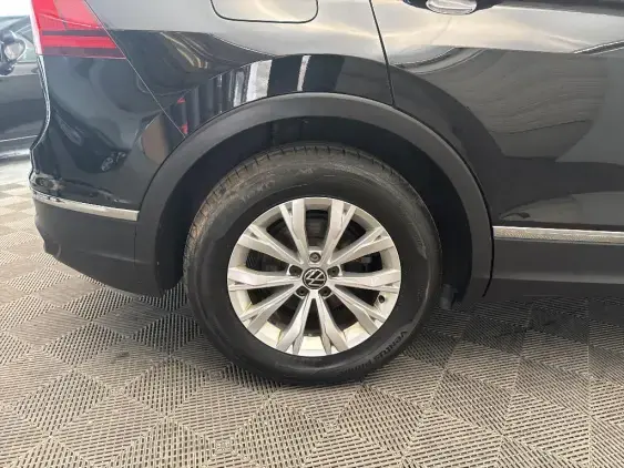 VOLKSWAGEN TIGUAN II - voiture d'occasion - Photo 25