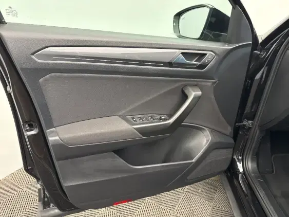 VOLKSWAGEN T-ROC - voiture d'occasion - Photo 19
