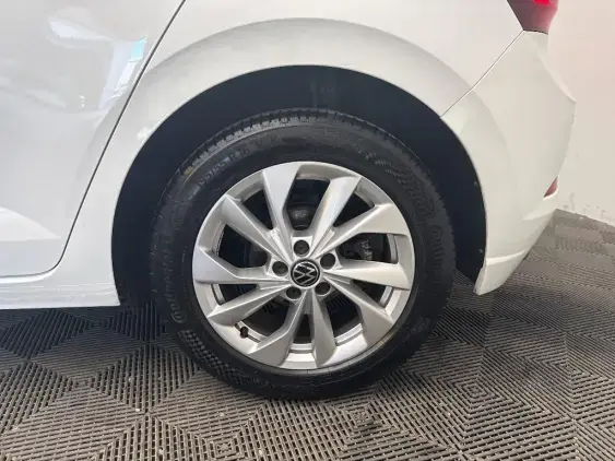 VOLKSWAGEN POLO VI - voiture d'occasion - Photo 23
