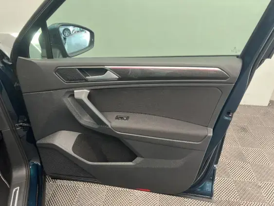 VOLKSWAGEN TIGUAN II - voiture d'occasion - Photo 20