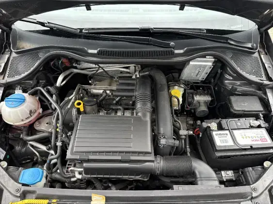 VOLKSWAGEN POLO V - voiture d'occasion - Photo 21