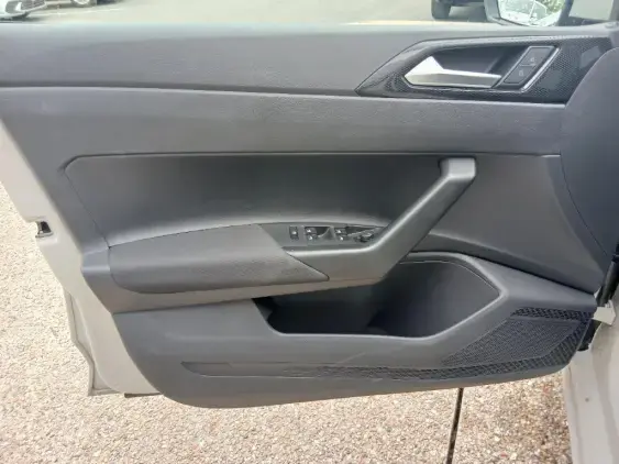 VOLKSWAGEN POLO VI - voiture d'occasion - Photo 18
