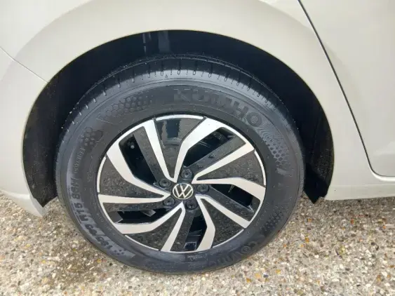VOLKSWAGEN POLO VI - voiture d'occasion - Photo 24