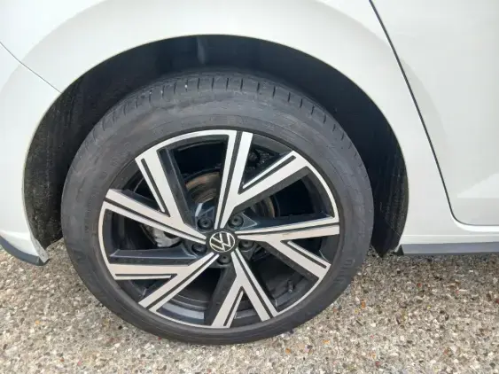 VOLKSWAGEN POLO VI - voiture d'occasion - Photo 25