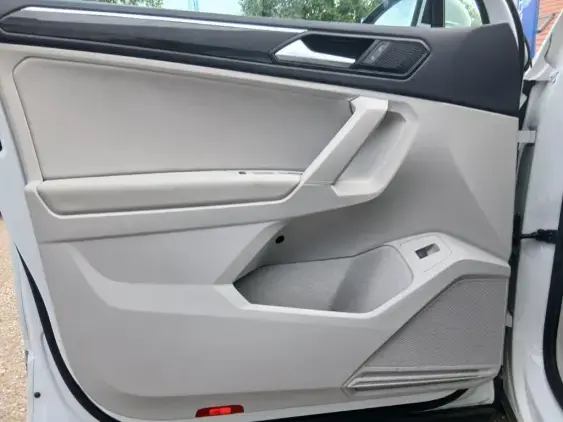 VOLKSWAGEN TIGUAN II - voiture d'occasion - Photo 19