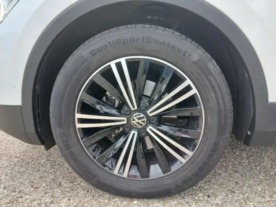 VOLKSWAGEN TIGUAN II - voiture d'occasion - Photo 23