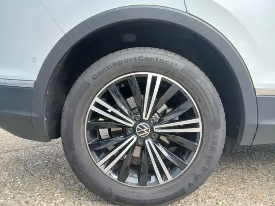 VOLKSWAGEN TIGUAN II - voiture d'occasion - Photo 24