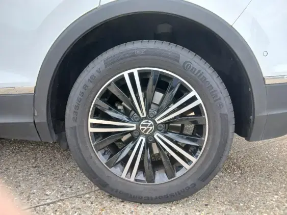 VOLKSWAGEN TIGUAN II - voiture d'occasion - Photo 25