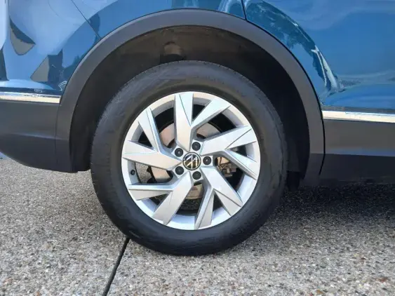 VOLKSWAGEN TIGUAN II - voiture d'occasion - Photo 25