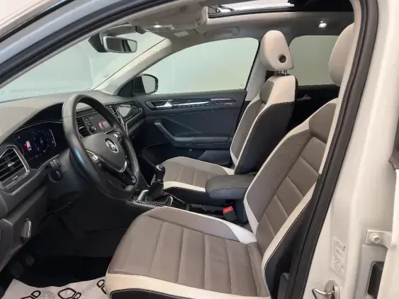 VOLKSWAGEN T-ROC - voiture d'occasion - Photo 18