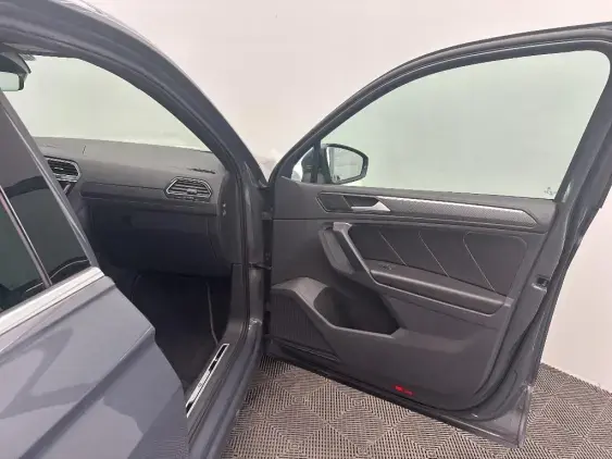 VOLKSWAGEN TIGUAN II - voiture d'occasion - Photo 19
